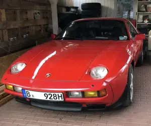 Porsche 928 S