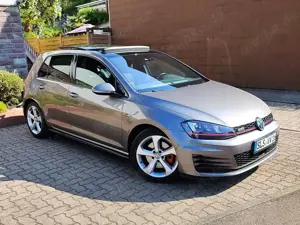 Volkswagen Golf GTI Golf GTI BlueMotion Technology DSG