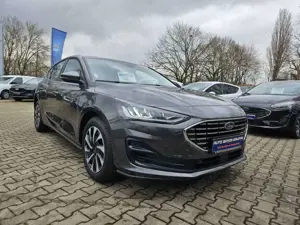 Ford Focus 1.0 EcoBoost Hybrid TITANIUM