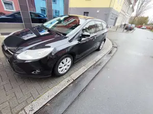 Ford Focus Turnier 1.6 TDCi DPF SYNC Edition Bild 4