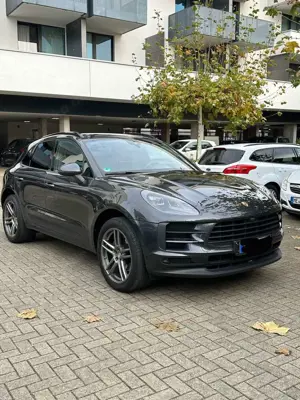 Porsche Macan Basis