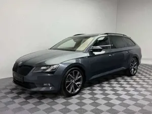 Skoda Superb Sportline 4x4|2.Hand|Virtual|Pano|AHK|ACC| Bild 2