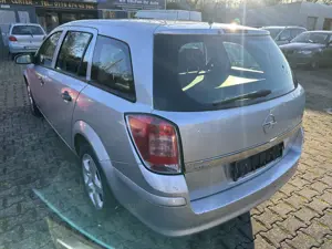 Opel Astra Astra 1.4  TüV BIS JUNI 2026 Bild 2