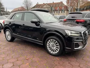 Audi Q2 2.0 AUTOMATIK design HUD LED NAVI RFKA Bild 3