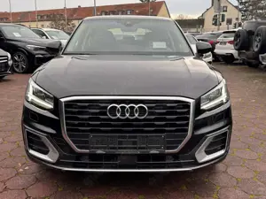 Audi Q2 2.0 AUTOMATIK design HUD LED NAVI RFKA Bild 2