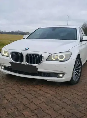 BMW 740