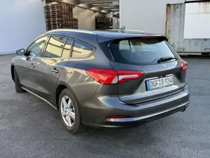 Ford Focus Ford Focus Turnier 2.0 Diesel Titanium | 209.000 k Bild 5