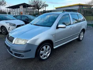Skoda Fabia Combi Elegance /Klima/Radio/PDC/ALU