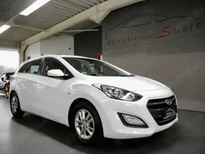Hyundai i30 cw blue Trend*2.Hand*135 PS*