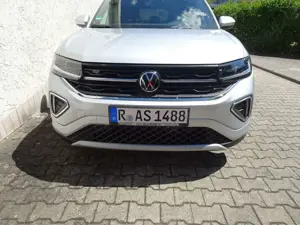 Volkswagen T-Cross 1.5 TSI -R-Line- Allwetterreifen-Navi-AHK abnehmb. Bild 2