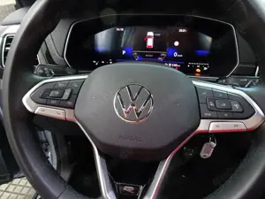 Volkswagen T-Cross 1.5 TSI -R-Line- Allwetterreifen-Navi-AHK abnehmb. Bild 5