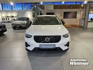 Volvo XC40 B4 B DKG Plus Dark Panorama / 360 Grad / Busi Bild 2