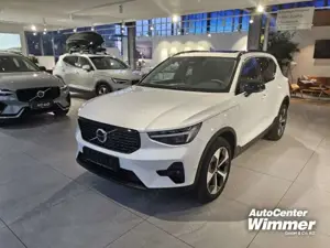 Volvo XC40 B4 B DKG Plus Dark Panorama / 360 Grad / Busi Bild 3