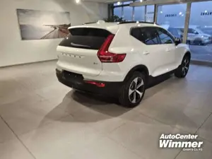 Volvo XC40 B4 B DKG Plus Dark Panorama / 360 Grad / Busi Bild 5