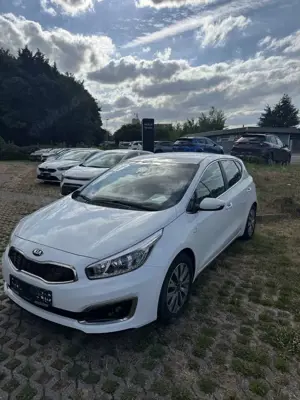 Kia Ceed / cee'd 1.6 CRDi 136 ISG Spirit