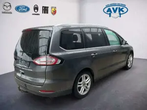 Ford Galaxy Titanium Bild 3