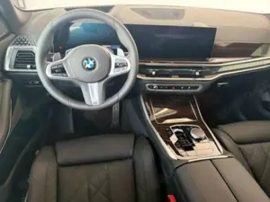 BMW X5 xDrive30d M Sportpaket Bild 4