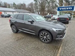 Volvo XC60 Ultimate Bright Recharge Plug-In Hybrid AWD