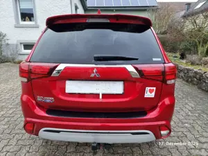 Mitsubishi Outlander PHEV Basis 4WD Bild 4