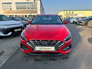 Hyundai i30 cw Trend LED/NAVI/KEYLESS Bild 2