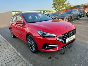 Hyundai i30 cw Trend LED/NAVI/KEYLESS Bild 3