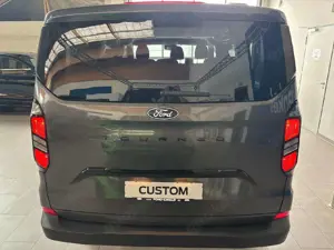 Ford Tourneo Custom 320 L1 Tourneo Trend FWD Bild 4