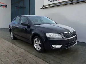 Skoda Octavia Lim. Ambition 1.5 TSI Klima Einparkhilfe