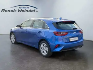 Kia Ceed / cee'd Vision 1.5 T-GDI Navi Klimaautom PDC Kom-paket App Bild 3
