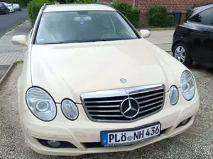 Mercedes-Benz E 220 E 220 T CDI Automatik Classic DPF Bild 2