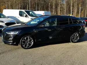 Ford Focus Turnier ST-Line, AHK, WinterP, 18"LMF Bild 3