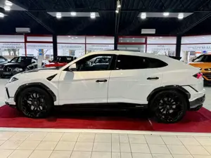 Lamborghini Urus Performante*FULLCARBON*ALCANTARA*KERAMIK Bild 2
