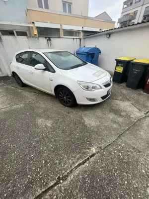 Opel Astra T5 Bild 2