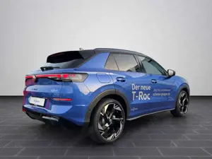 Volkswagen T-Roc R-Line eTSI DSG/IQ-DRIVE/IQ-LIGHT/LM 20ZOL Bild 2