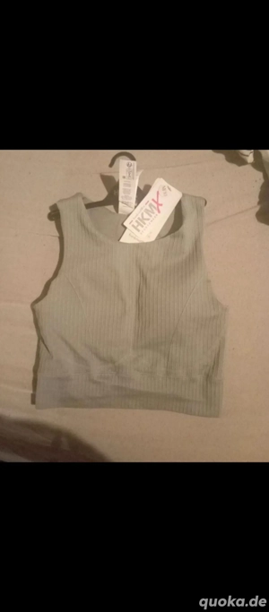 Sport Top Neu 