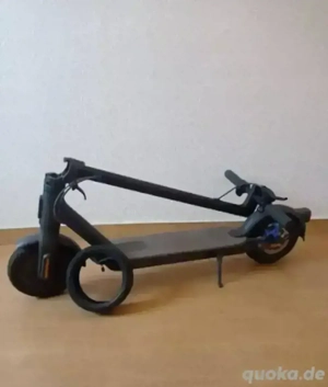 E_scooter Neu_unbenutzt_mit karton papiere 300 VB