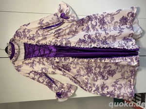 Karnevalskostüme zu verkaufen