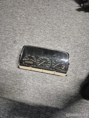 VW T4 Tacho Benzin 357 919 033 CC mit 212.000km