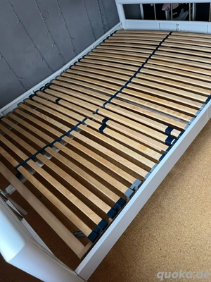 Metall Bett 140 mit Lattenrost und Matratze