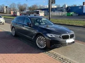 BMW 530 530e Touring-Panoramadach-AHK-Alarm Bild 5