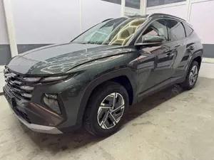 Hyundai TUCSON STYLE KLIMAAUTOMATIK TOTWINKEL NAVI SHZ RFK PDC...