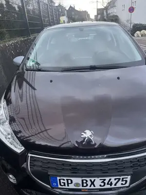 Peugeot 208 95 VTI Active Bild 2