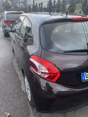 Peugeot 208 95 VTI Active Bild 5