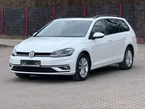 Volkswagen Golf 7 /2.0 TDI Kombi *1 HAND *150 PS*XENON*NAVI
