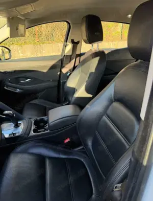 Jaguar E-Pace S AWD Bild 3