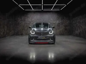 smart forTwo coupe BRABUS ULTIMATE STYLE: BLACK VELVET Bild 2