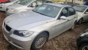 BMW 318 318i