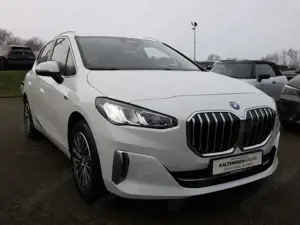 BMW 225 e Active Tourer xDrive Luxury Line AHK LED Bild 5