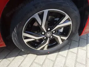 Toyota Yaris 1.5 Hybrid - Teamplayer - m. Comfort+Safety-Paket Bild 4