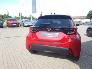 Toyota Yaris 1.5 Hybrid - Teamplayer - m. Comfort+Safety-Paket Bild 5