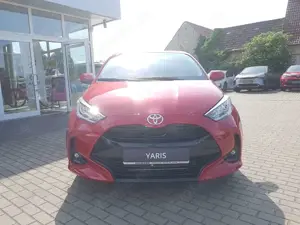 Toyota Yaris 1.5 Hybrid - Teamplayer - m. Comfort+Safety-Paket Bild 2
